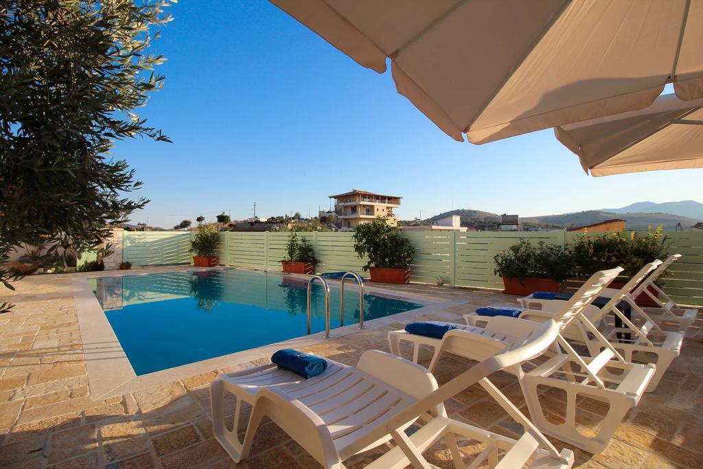 Villa Aleandro *